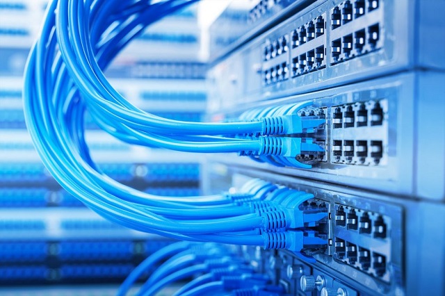Q6IT-Data-Cabling-1030x687
